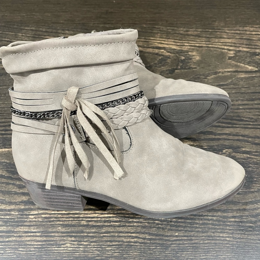 Wonder Nation Youth Fashion Girls Gray Cowboy Casual braided tassel Boots Shoes
